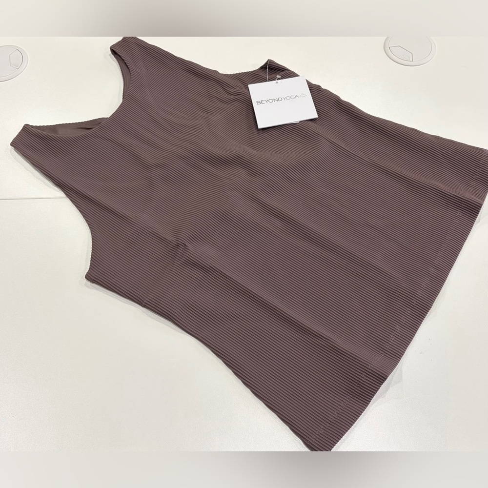 Beyond Yoga Women's XL Refocus Ribbed Classic Tank Woodland Purple NWT